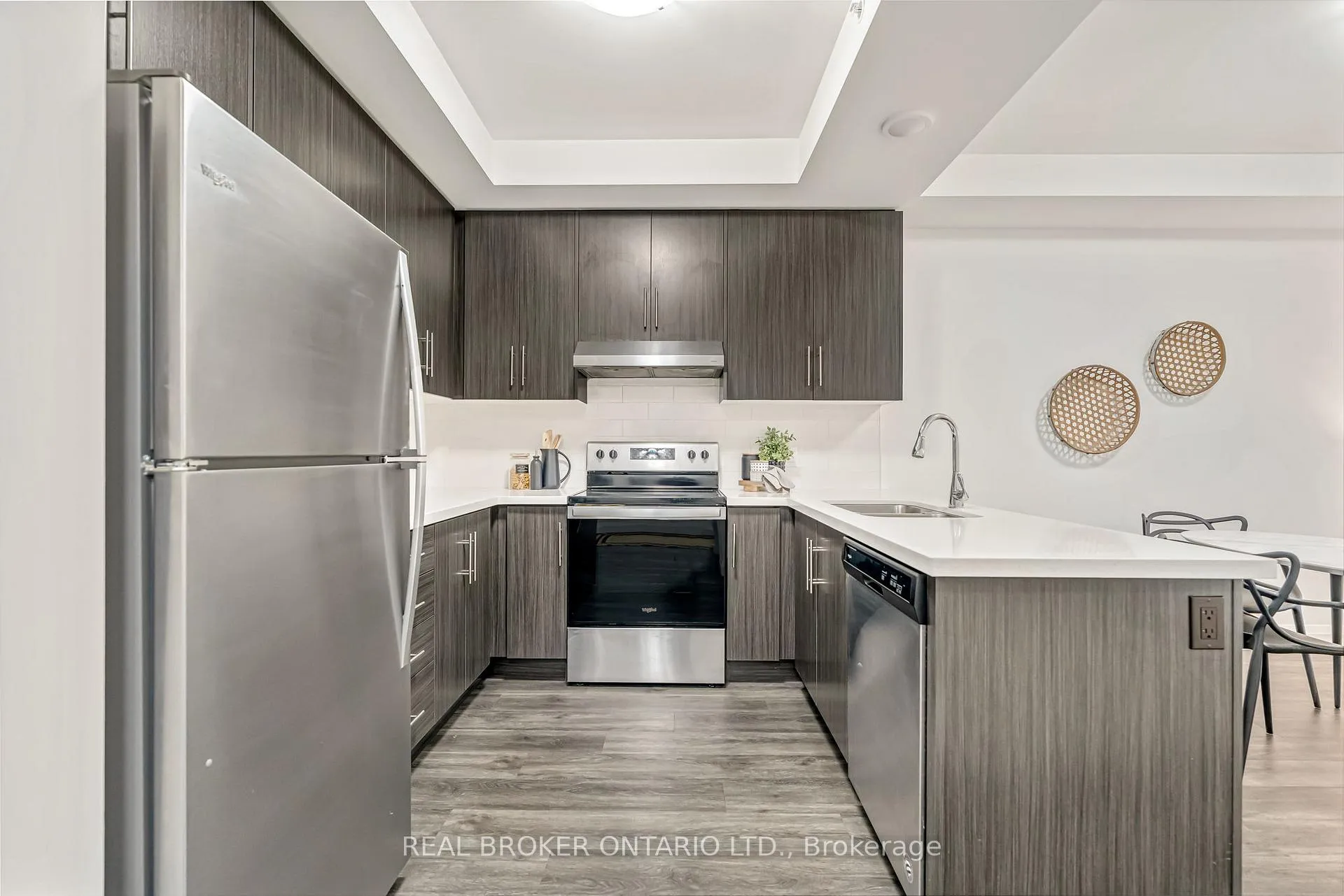 Photo 7 of Unit 302, 30 Hamilton Street S, Hamilton, Waterdown — HOMEH