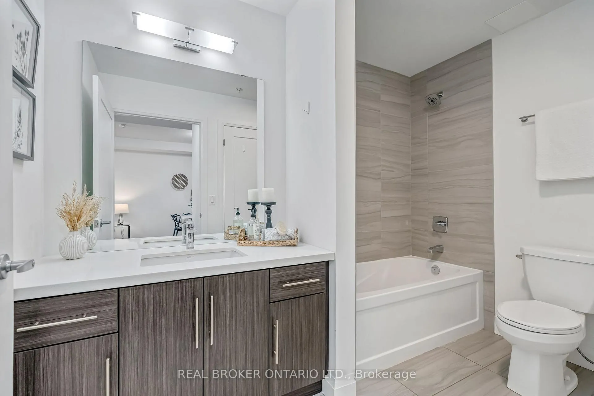 Photo 20 of Unit 302, 30 Hamilton Street S, Hamilton, Waterdown — HOMEH
