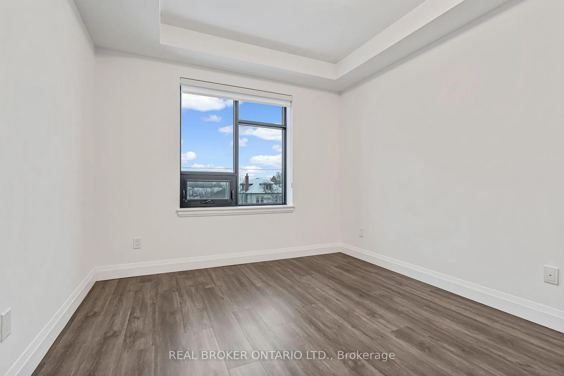 Photo 24 of Unit 302, 30 Hamilton Street S, Hamilton, Waterdown — HOMEH