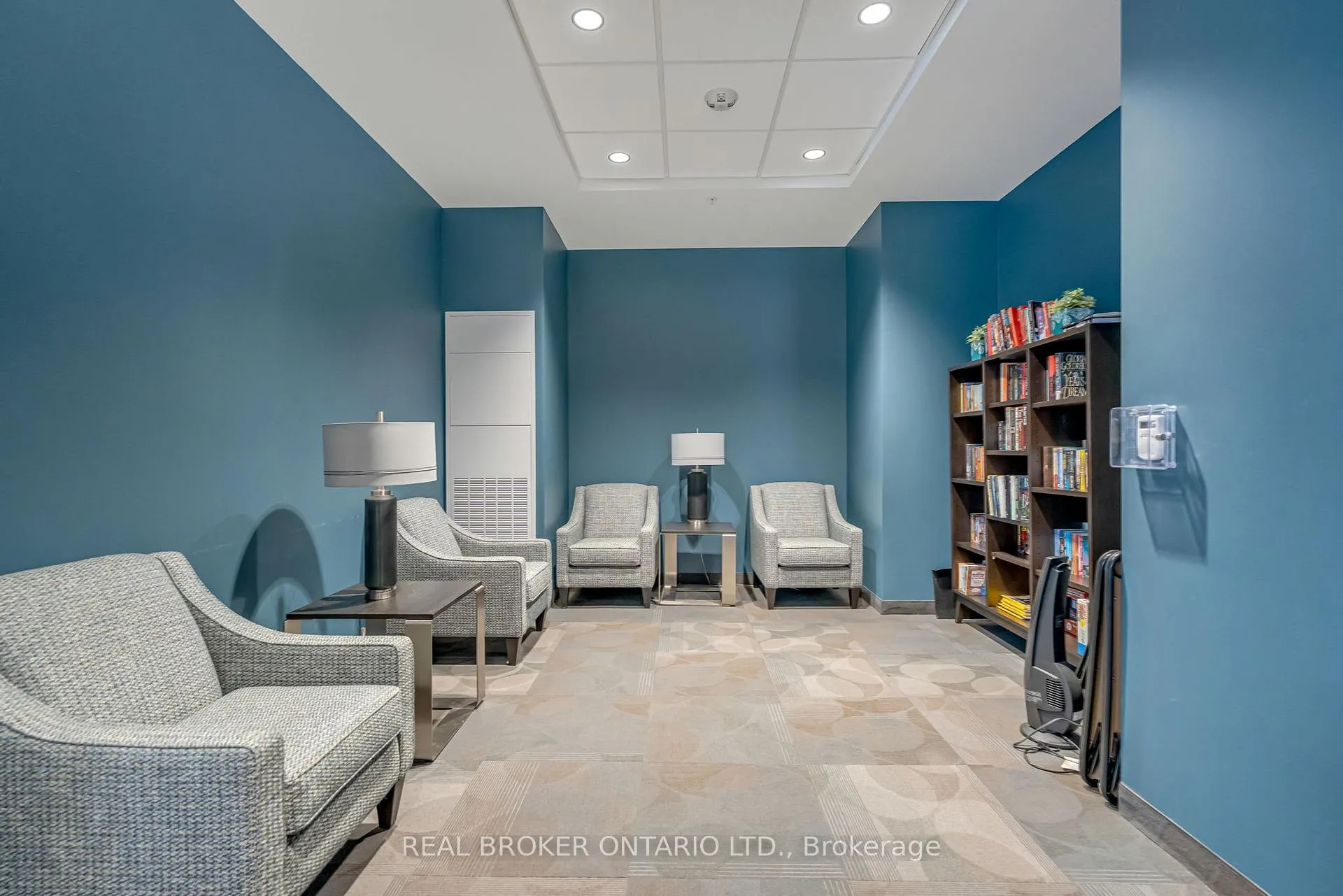 Photo 33 of Unit 302, 30 Hamilton Street S, Hamilton, Waterdown — HOMEH