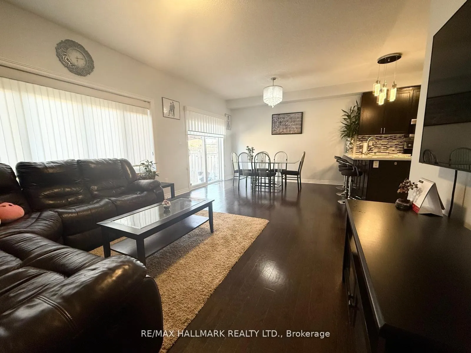 Photo 5 of 10 Pearcey Crescent, Barrie, West Bayfield — HOMEH