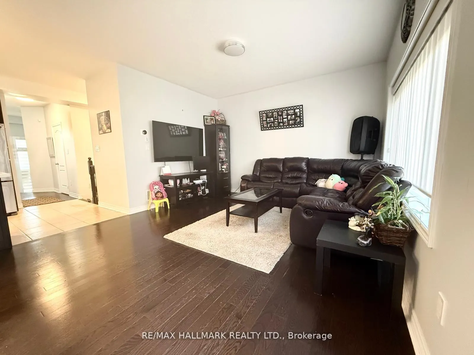 Photo 6 of 10 Pearcey Crescent, Barrie, West Bayfield — HOMEH