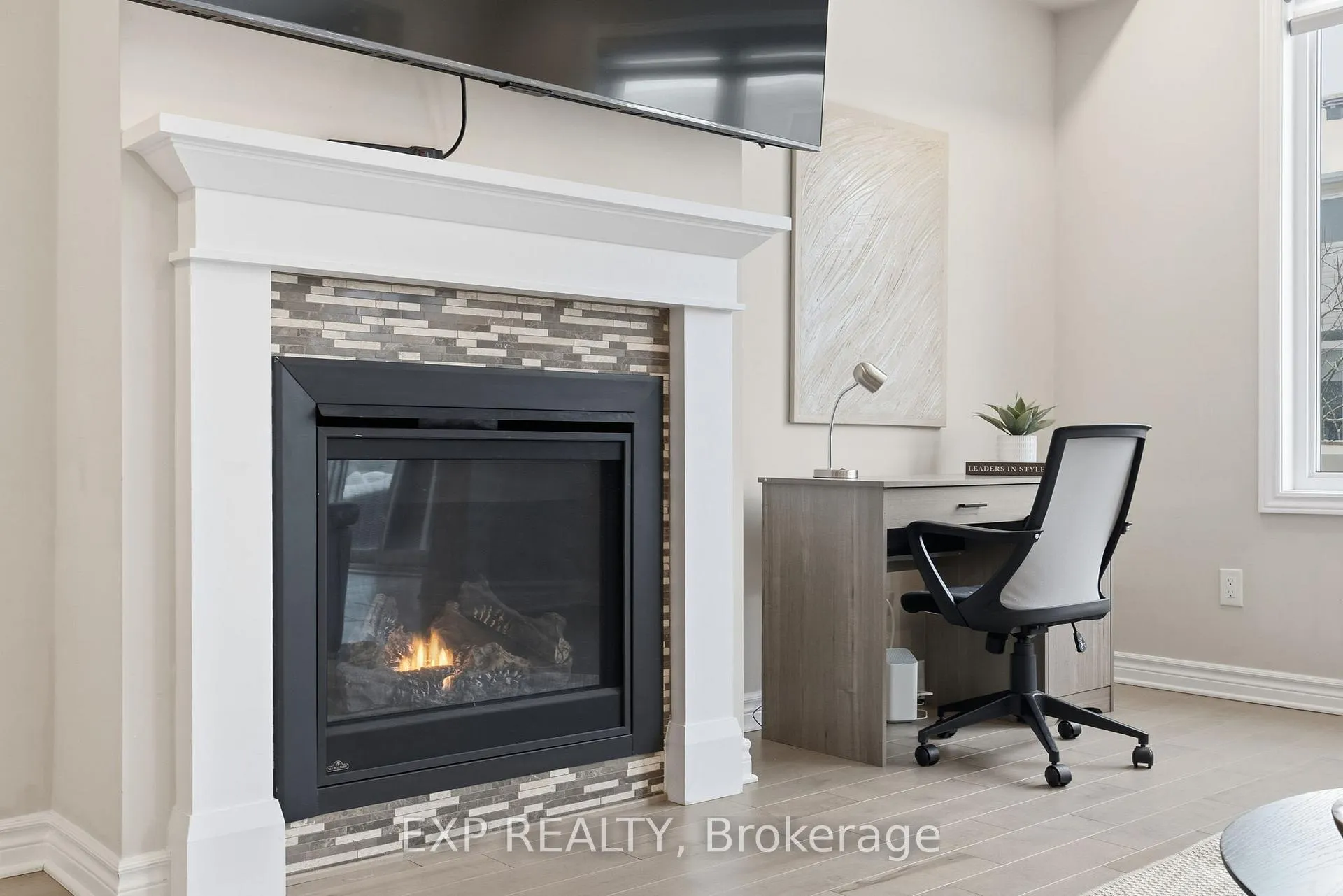 Photo 14 of 118 Discovery Crescent, Ottawa, Stittsville (North) — HOMEH