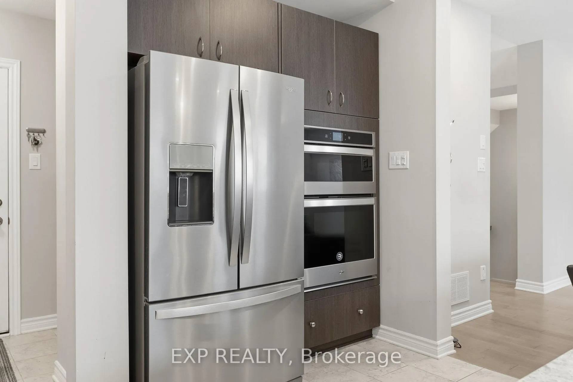Photo 20 of 118 Discovery Crescent, Ottawa, Stittsville (North) — HOMEH