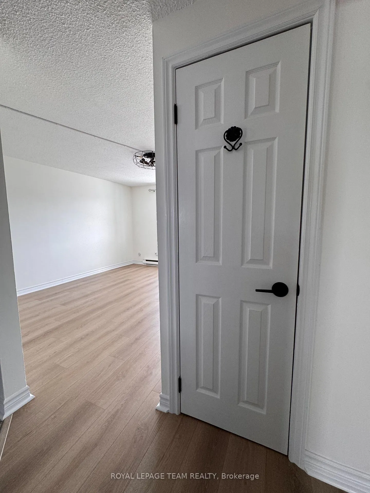 Photo 7 of Unit 2, 1133 Maisonneuve Street, Ottawa, Convent Glen South — HOMEH