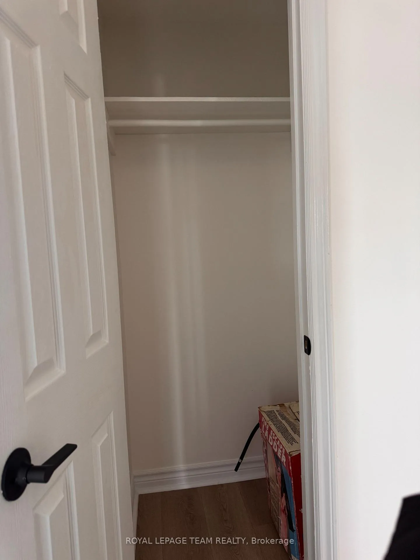 Photo 8 of Unit 2, 1133 Maisonneuve Street, Ottawa, Convent Glen South — HOMEH