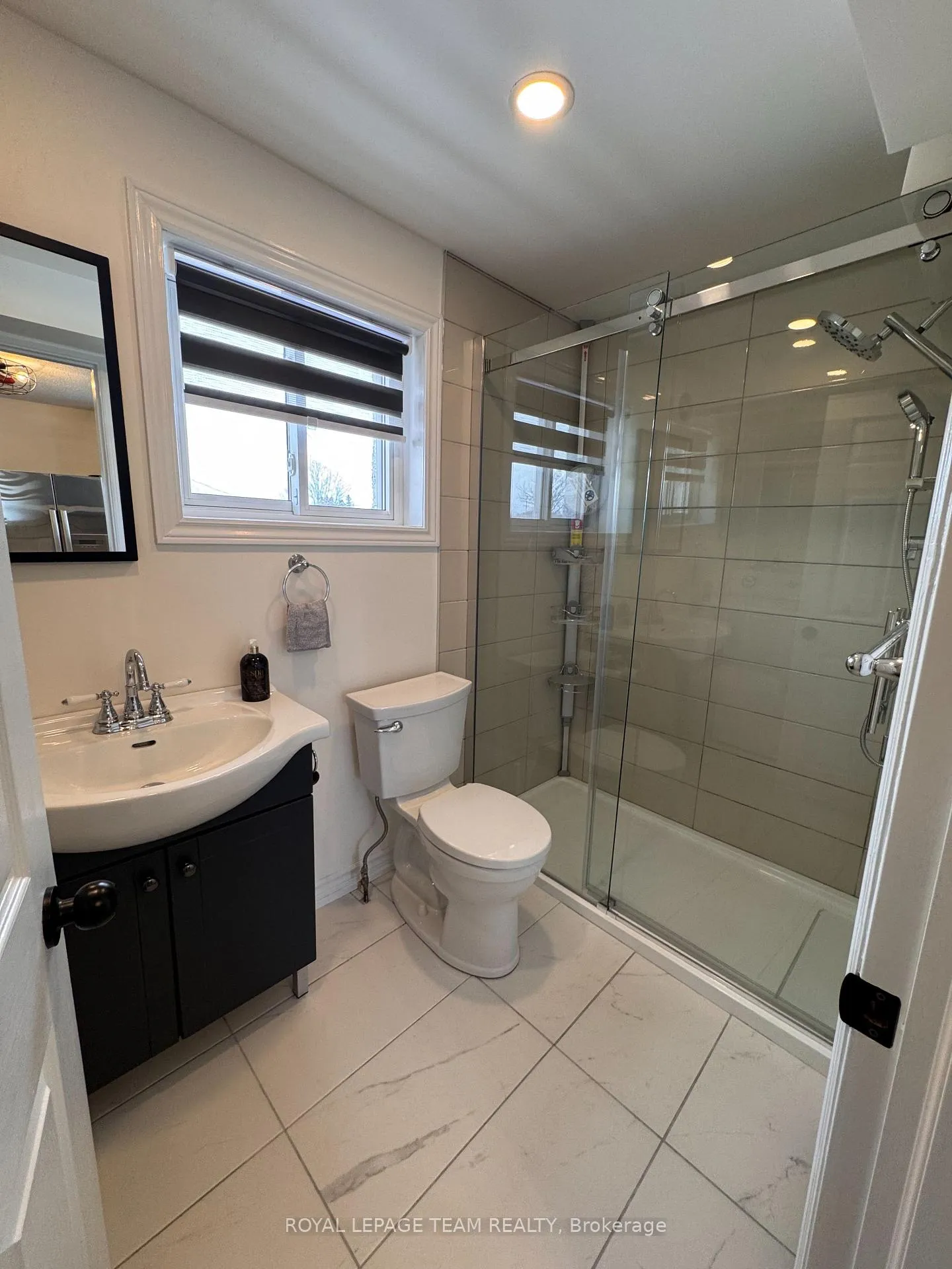 Photo 14 of Unit 2, 1133 Maisonneuve Street, Ottawa, Convent Glen South — HOMEH