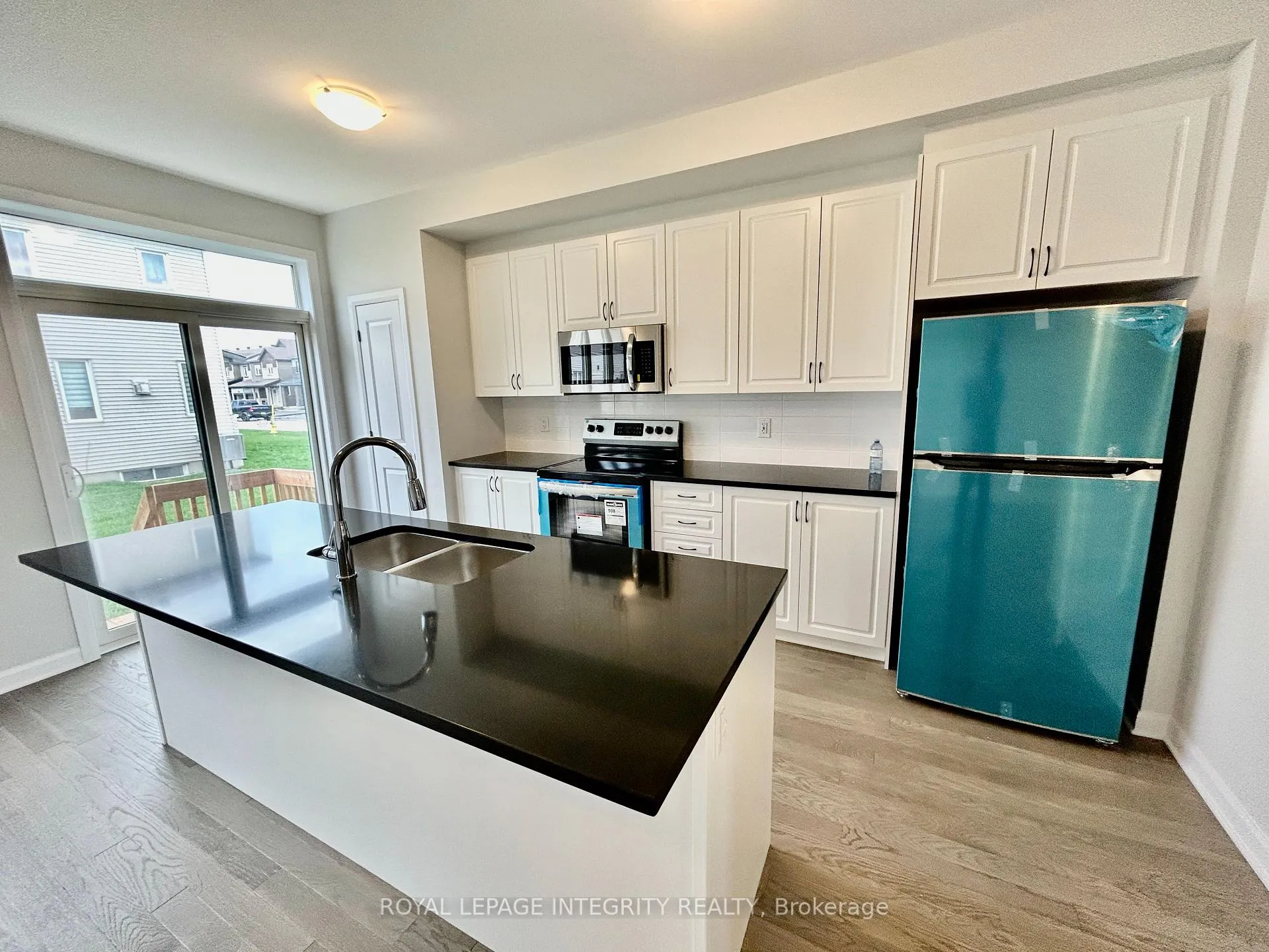 Photo 4 of 193 Shallow Pond Place, Ottawa, Avalon East — HOMEH