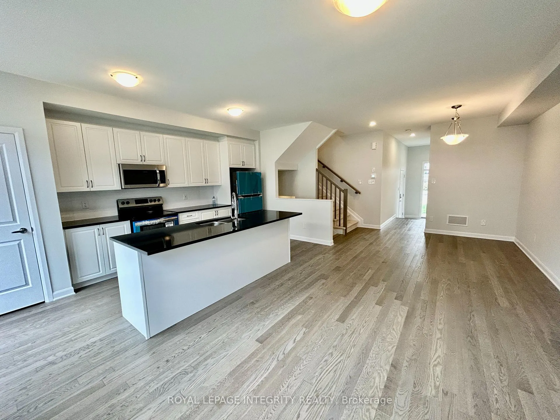 Photo 9 of 193 Shallow Pond Place, Ottawa, Avalon East — HOMEH