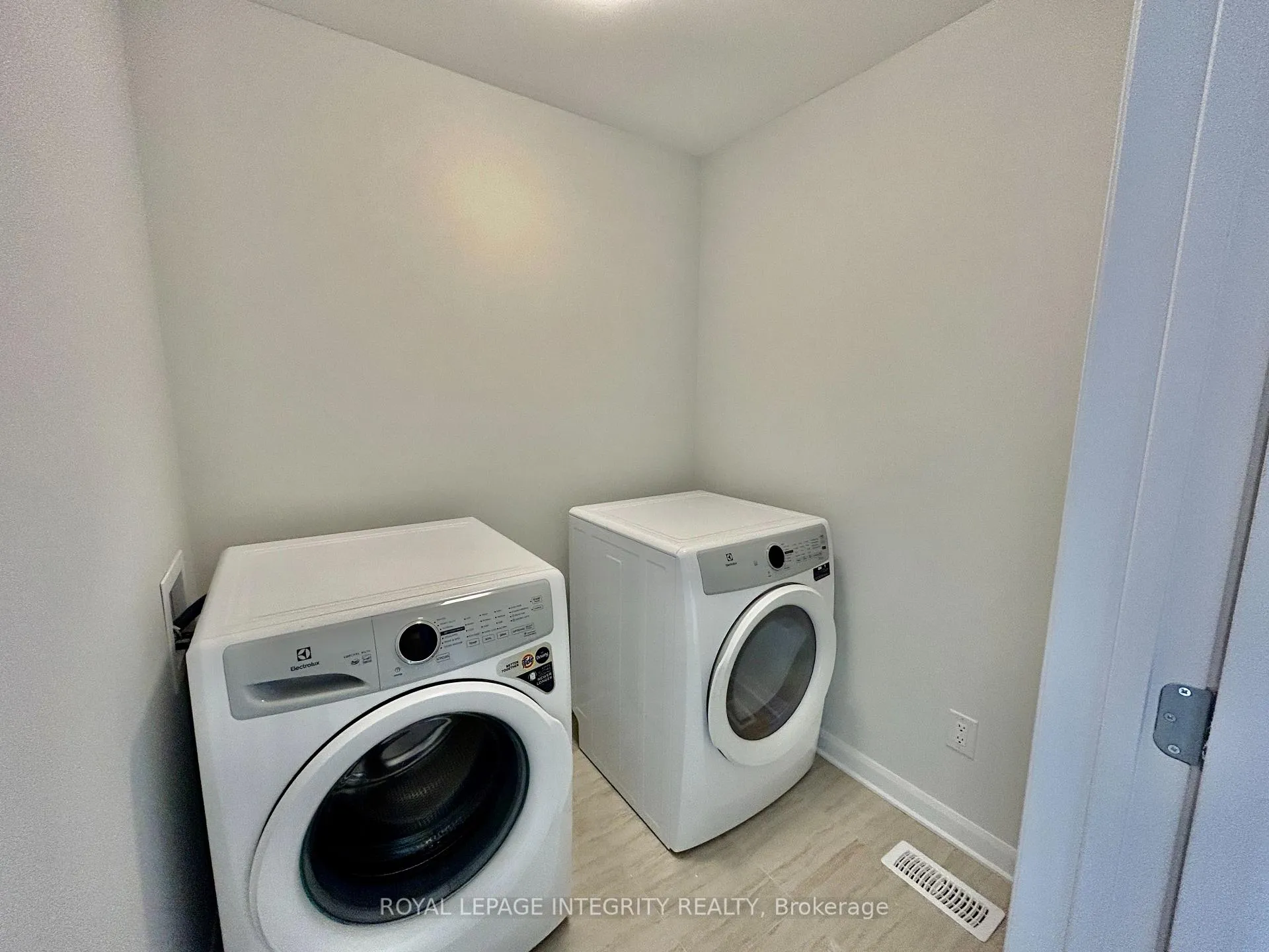 Photo 26 of 193 Shallow Pond Place, Ottawa, Avalon East — HOMEH