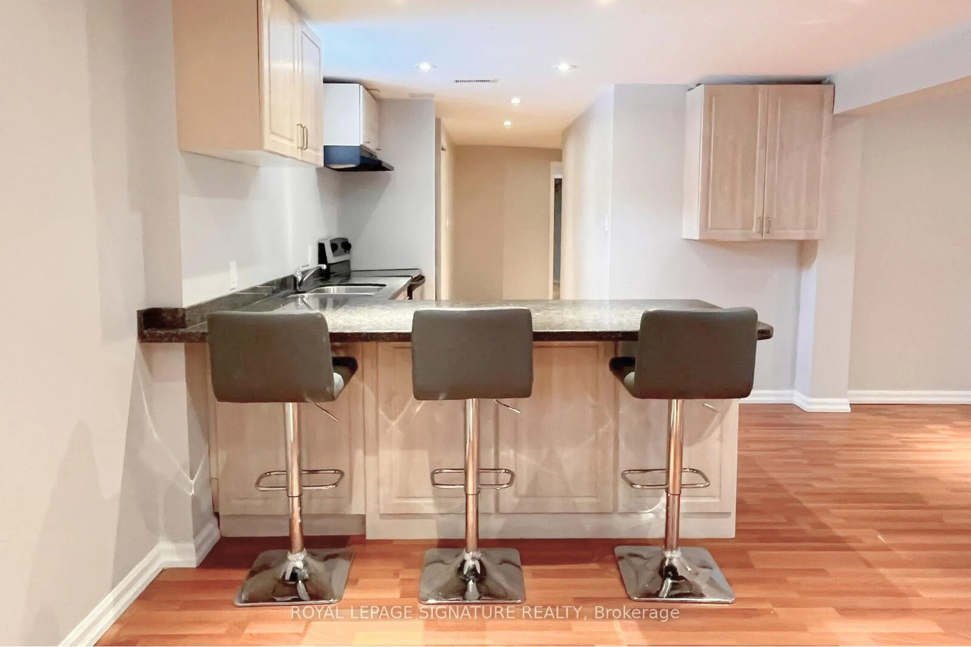 Photo 3 of Unit Basement, 53 Guery Crescent, Vaughan, East Woodbridge — HOMEH
