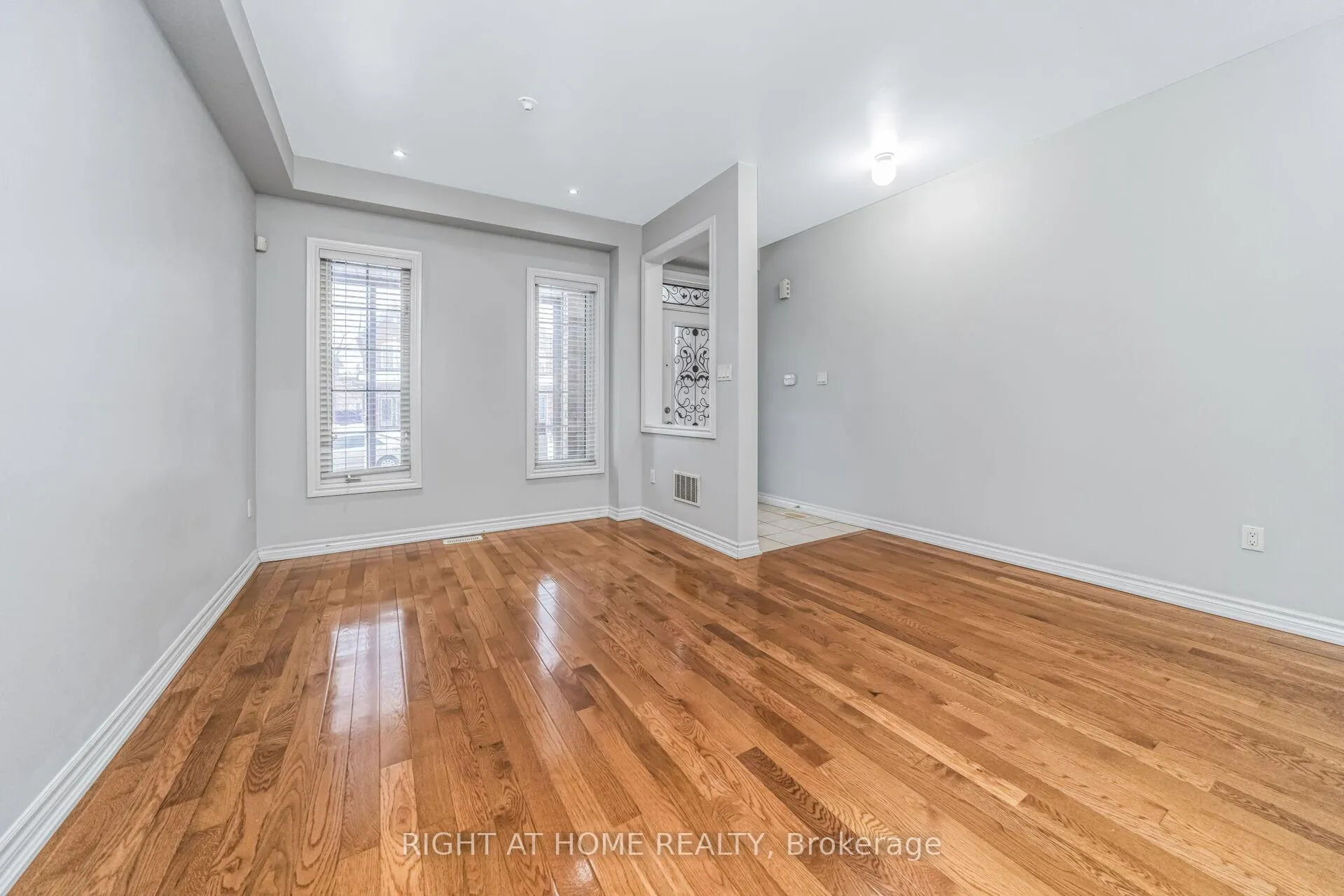 Photo 12 of 25 Mulgrave Street, Brampton, Bram East — HOMEH