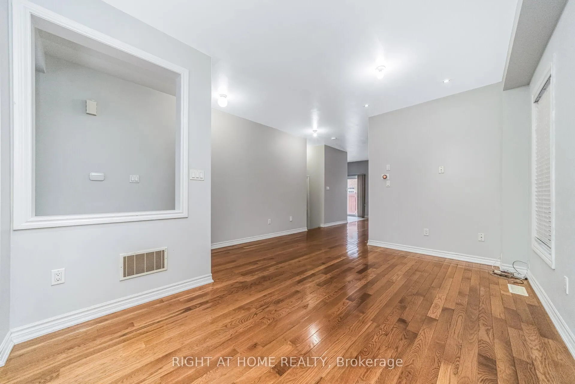 Photo 13 of 25 Mulgrave Street, Brampton, Bram East — HOMEH