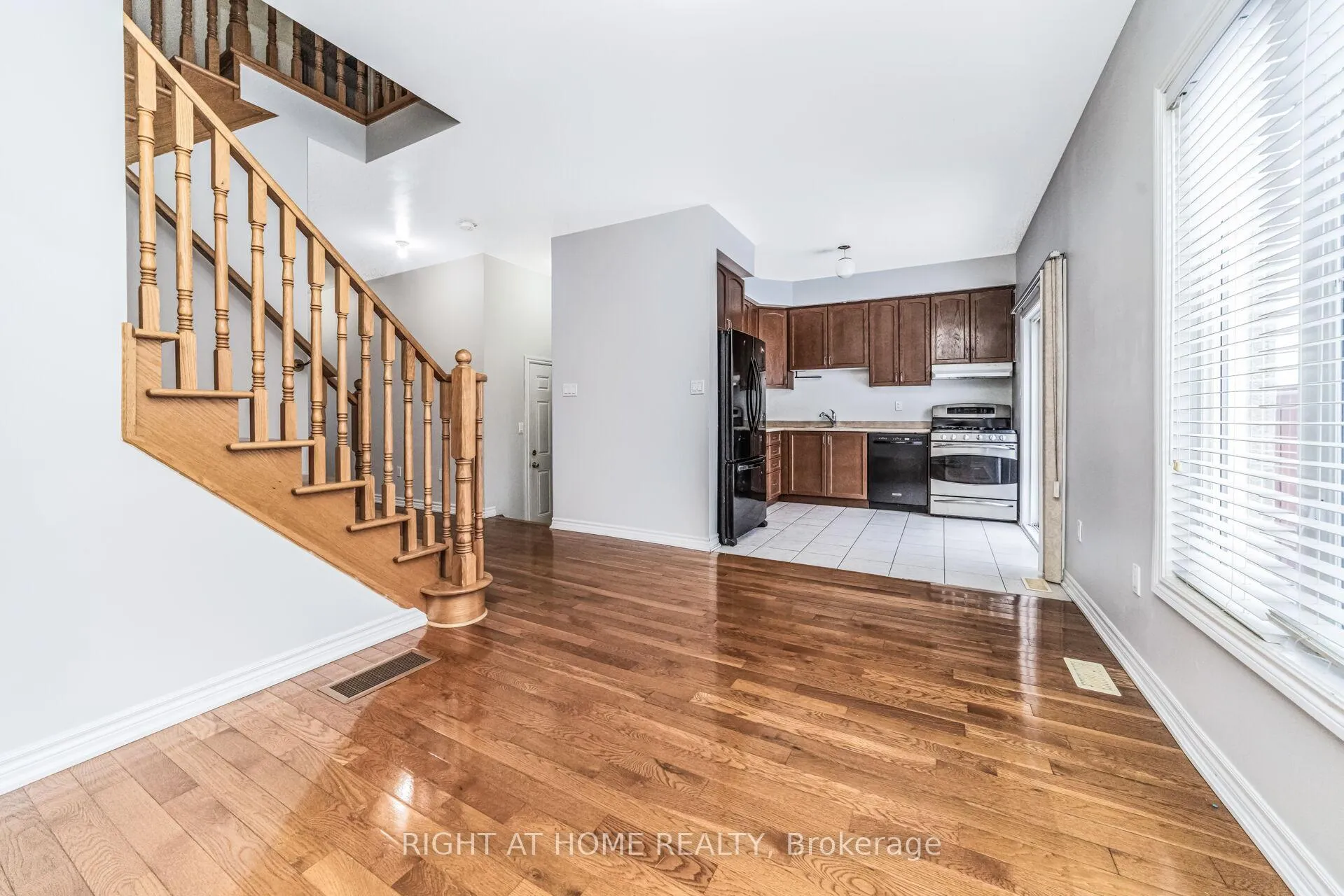 Photo 17 of 25 Mulgrave Street, Brampton, Bram East — HOMEH