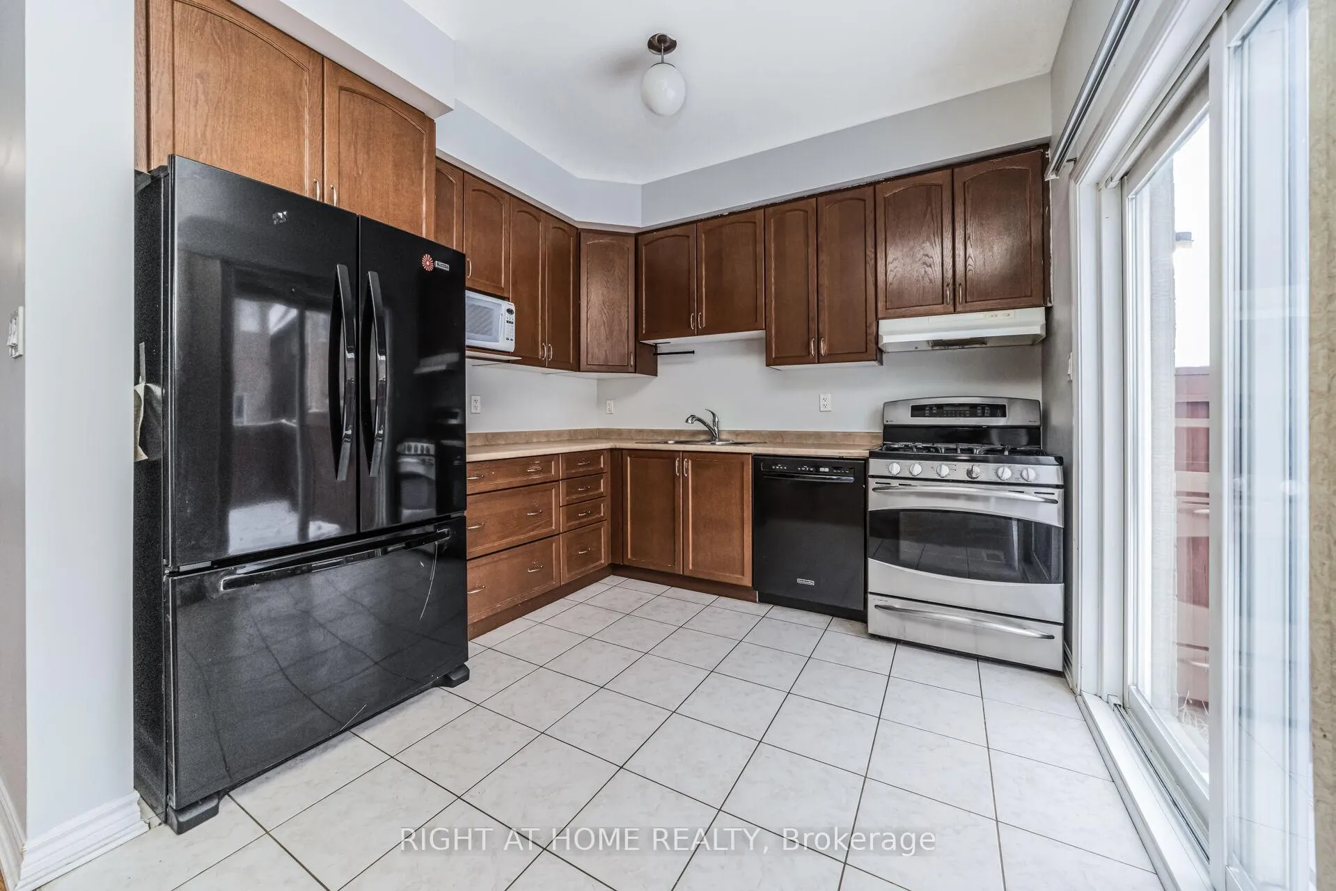 Photo 19 of 25 Mulgrave Street, Brampton, Bram East — HOMEH