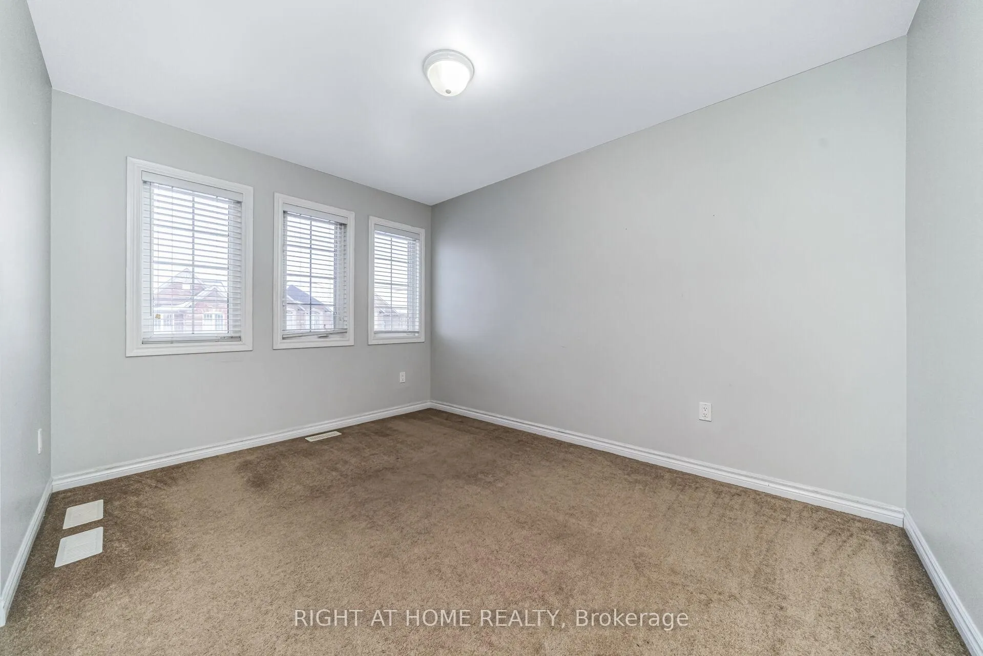 Photo 34 of 25 Mulgrave Street, Brampton, Bram East — HOMEH