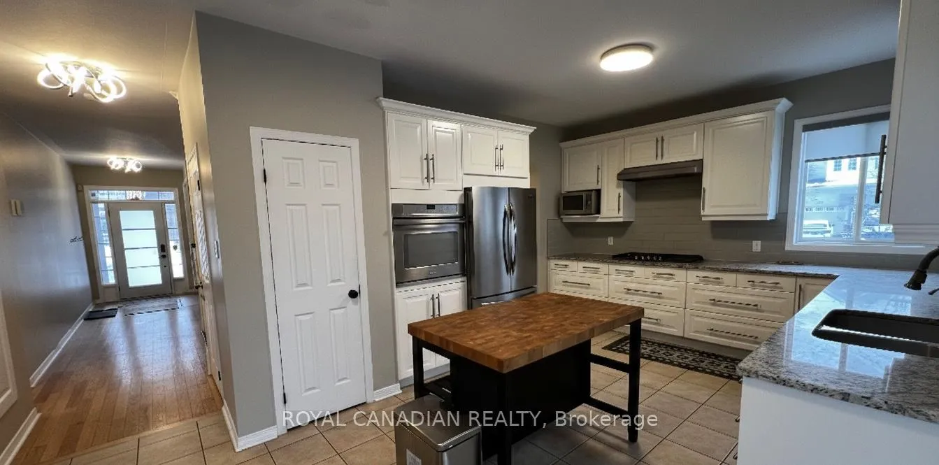 Photo 7 of Unit Upper, 501 Topper Woods Crescent, Kitchener, Doon South — HOMEH