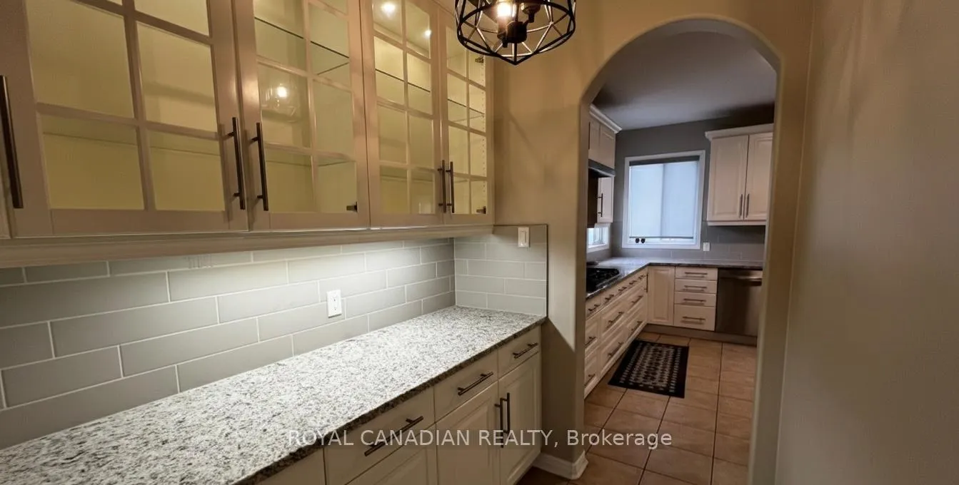 Photo 8 of Unit Upper, 501 Topper Woods Crescent, Kitchener, Doon South — HOMEH