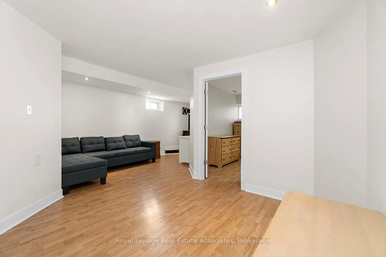 Photo 5 of Unit Bsmt, 7170 Para Place, Mississauga, Meadowvale Village — HOMEH