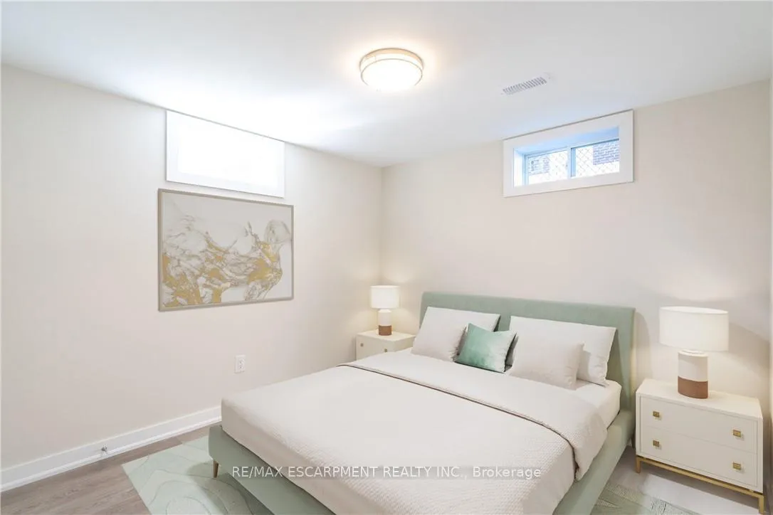 Photo 4 of Unit 2, 749 Upper Ottawa Street, Hamilton, Huntington — HOMEH