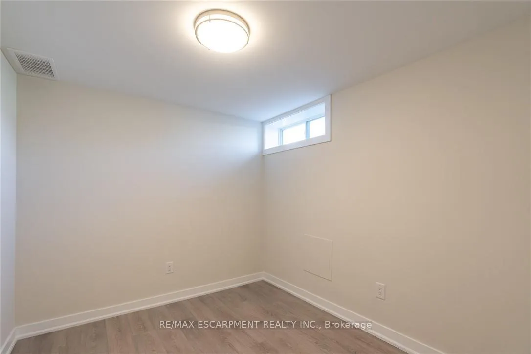 Photo 16 of Unit 2, 749 Upper Ottawa Street, Hamilton, Huntington — HOMEH