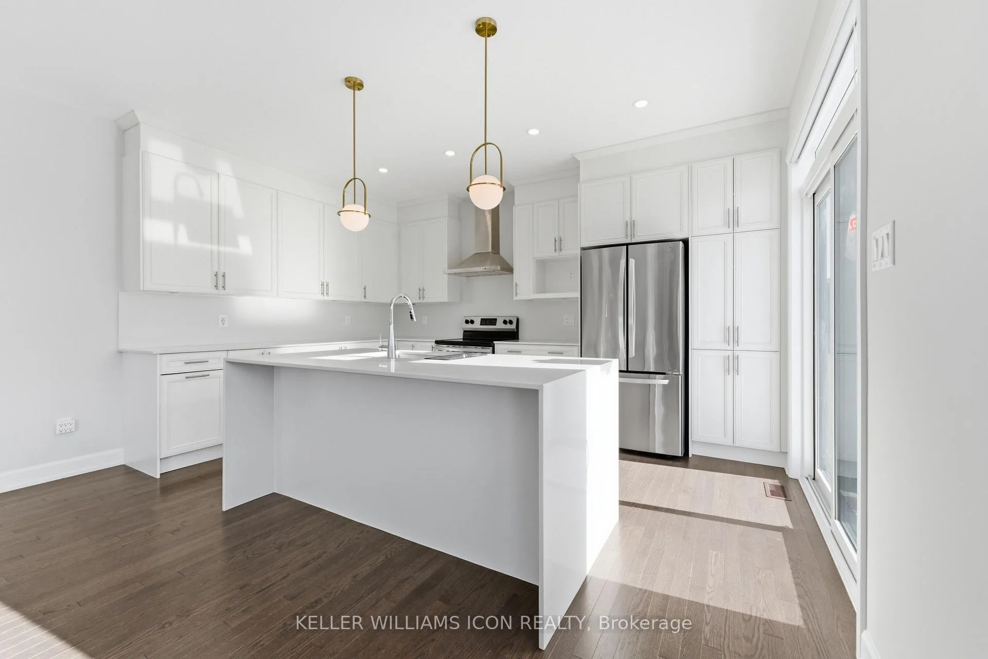 Photo 11 of 357 Peninsula Road, Ottawa, Barrhaven - Heritage Park — HOMEH