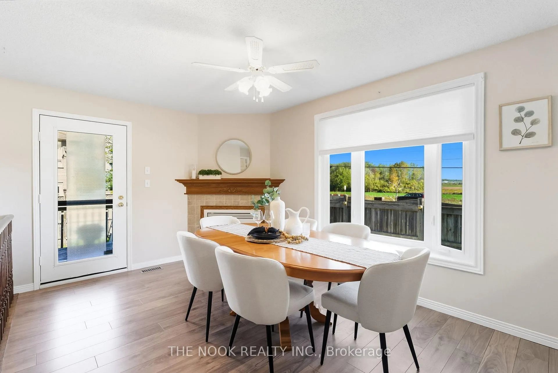 Photo 11 of 58 Stagemaster Crescent, Clarington, Courtice — HOMEH