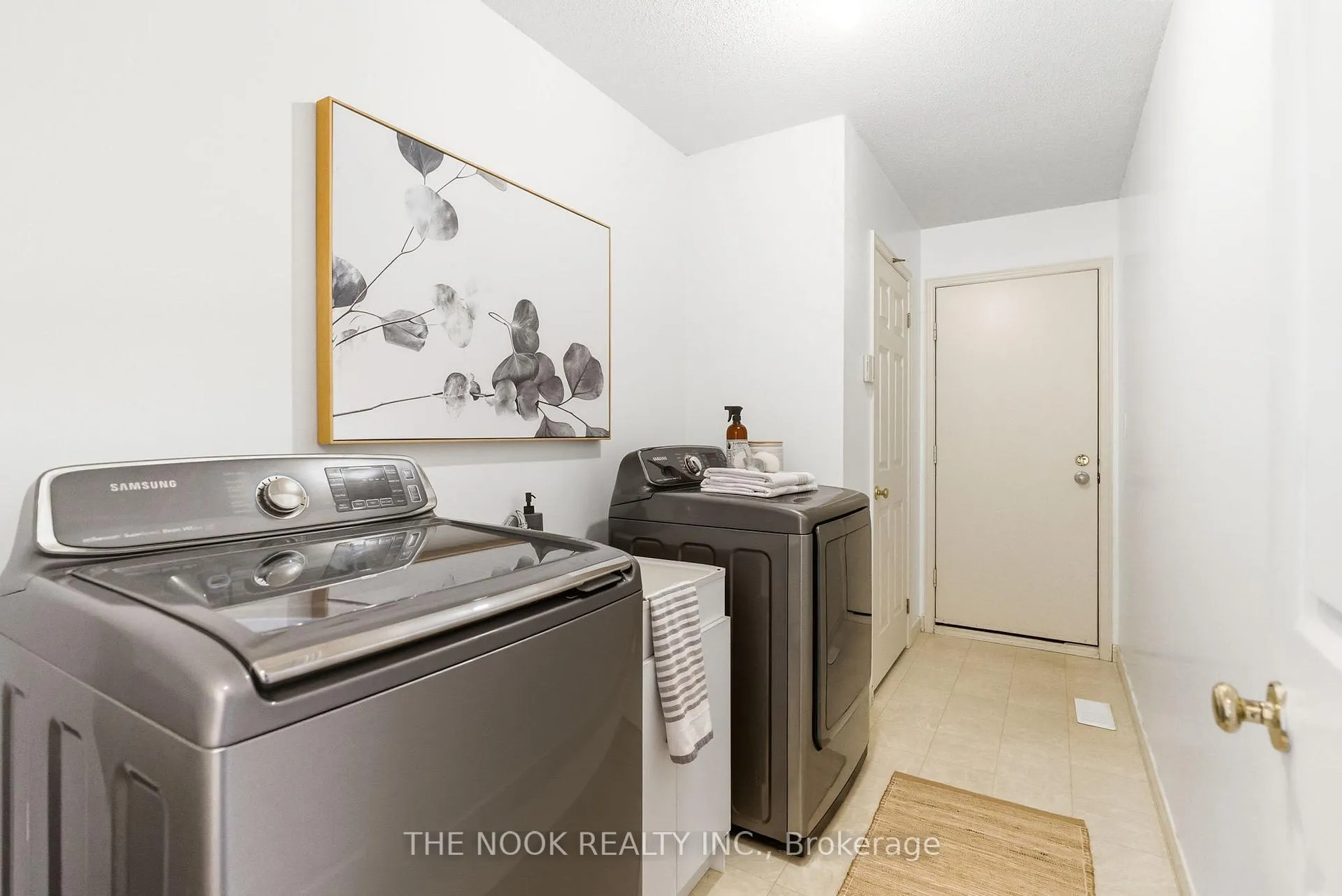 Photo 16 of 58 Stagemaster Crescent, Clarington, Courtice — HOMEH