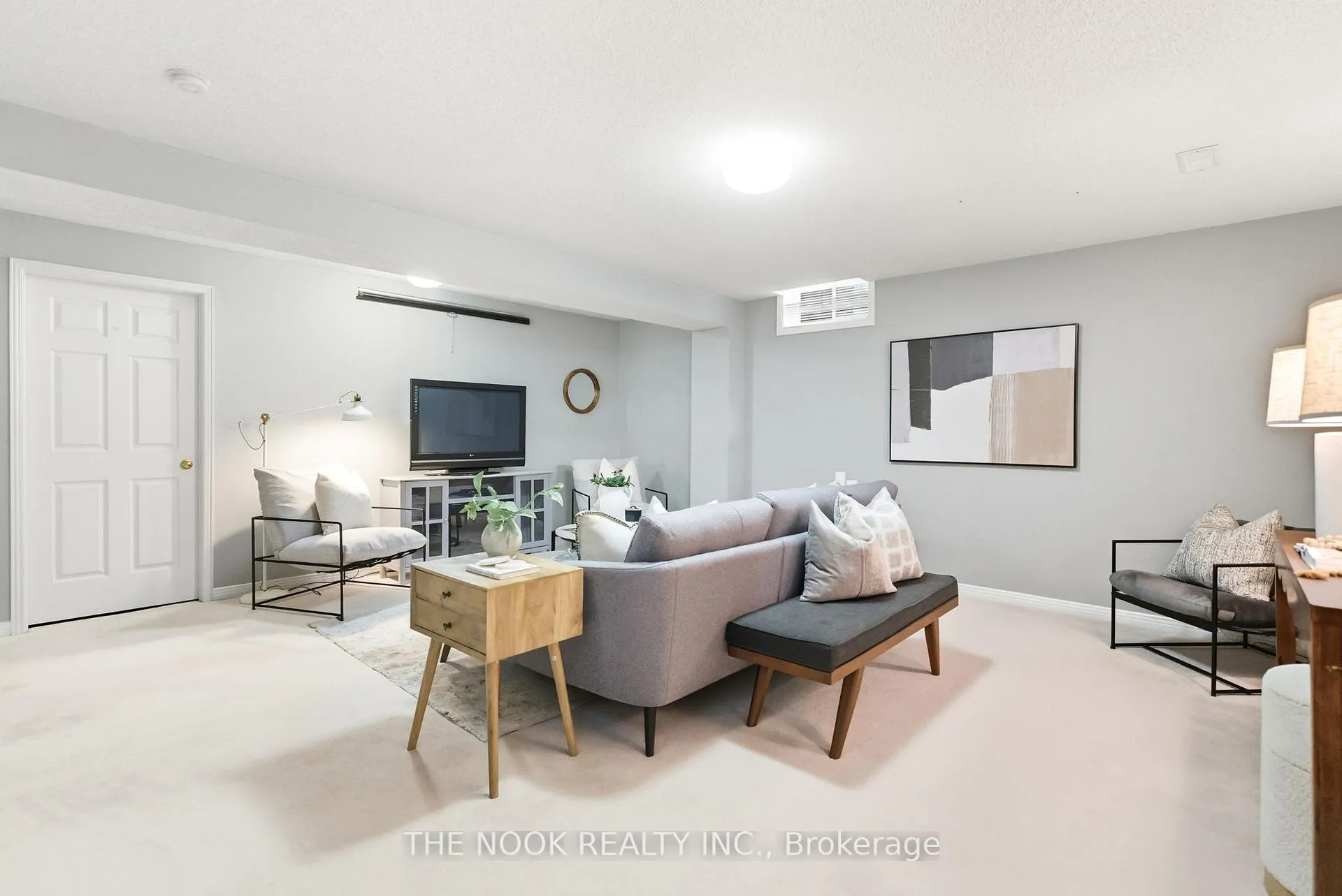 Photo 19 of 58 Stagemaster Crescent, Clarington, Courtice — HOMEH