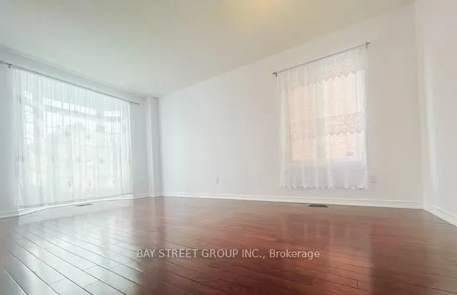 Photo 2 of 16 Silverdale Road N, Markham, Cornell — HOMEH