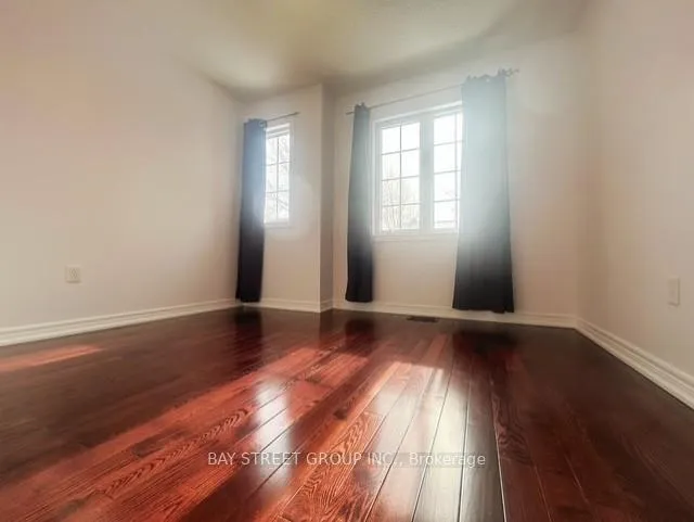 Photo 7 of 16 Silverdale Road N, Markham, Cornell — HOMEH