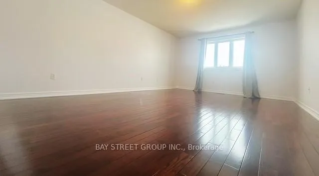 Photo 9 of 16 Silverdale Road N, Markham, Cornell — HOMEH