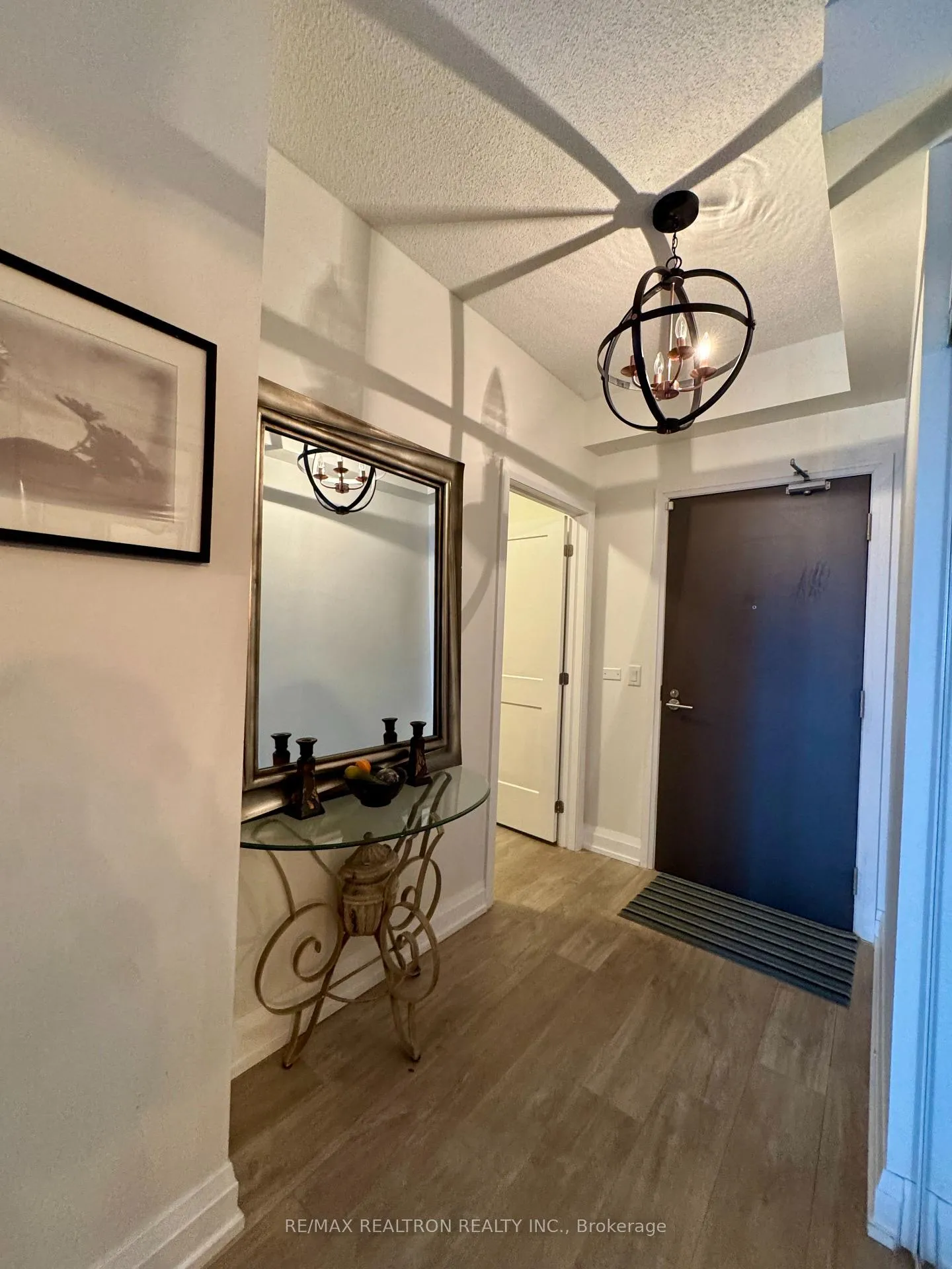Photo 4 of Unit 425, 7900 Bathurst Street, Vaughan, Beverley Glen — HOMEH