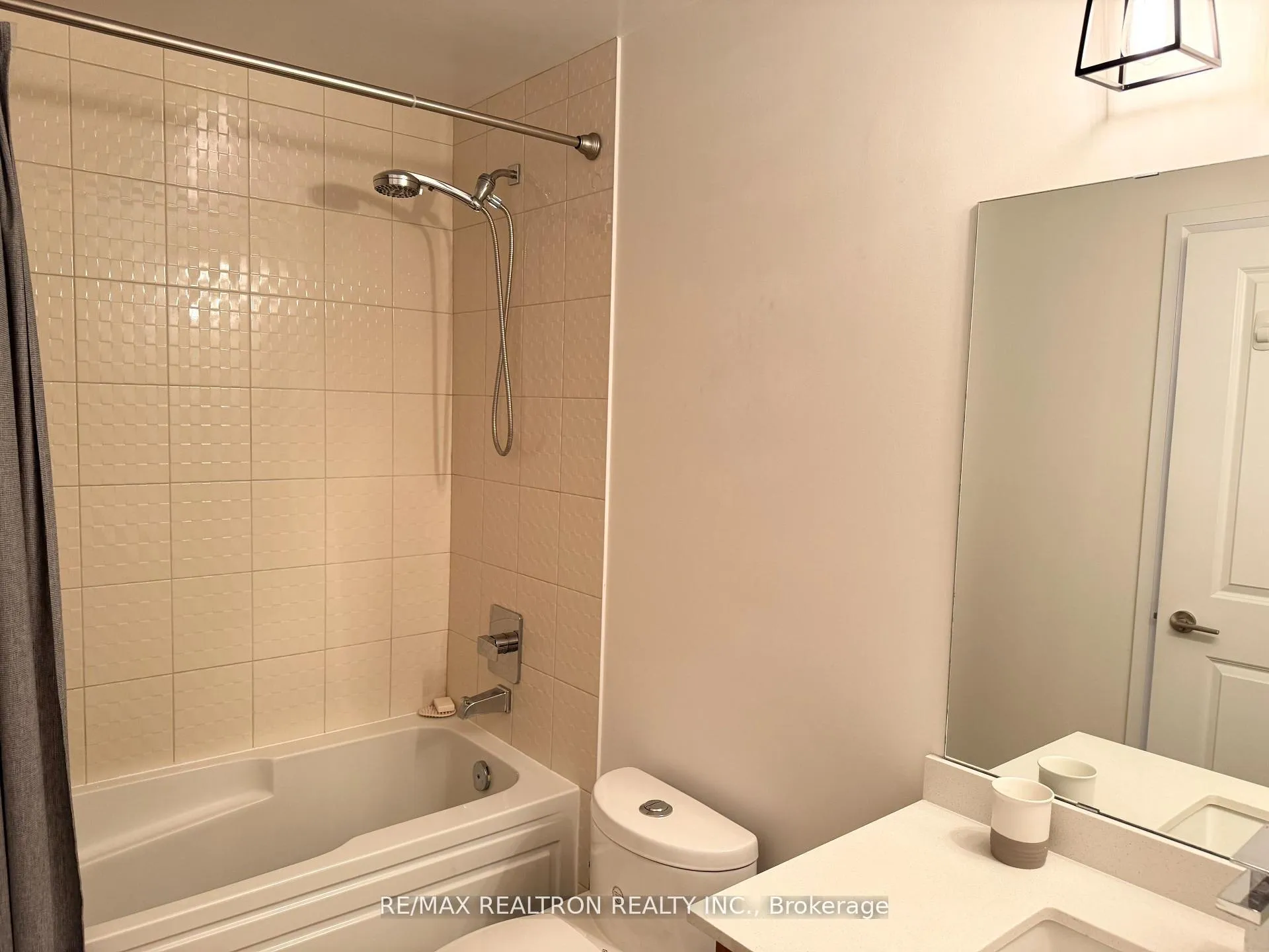 Photo 17 of Unit 425, 7900 Bathurst Street, Vaughan, Beverley Glen — HOMEH
