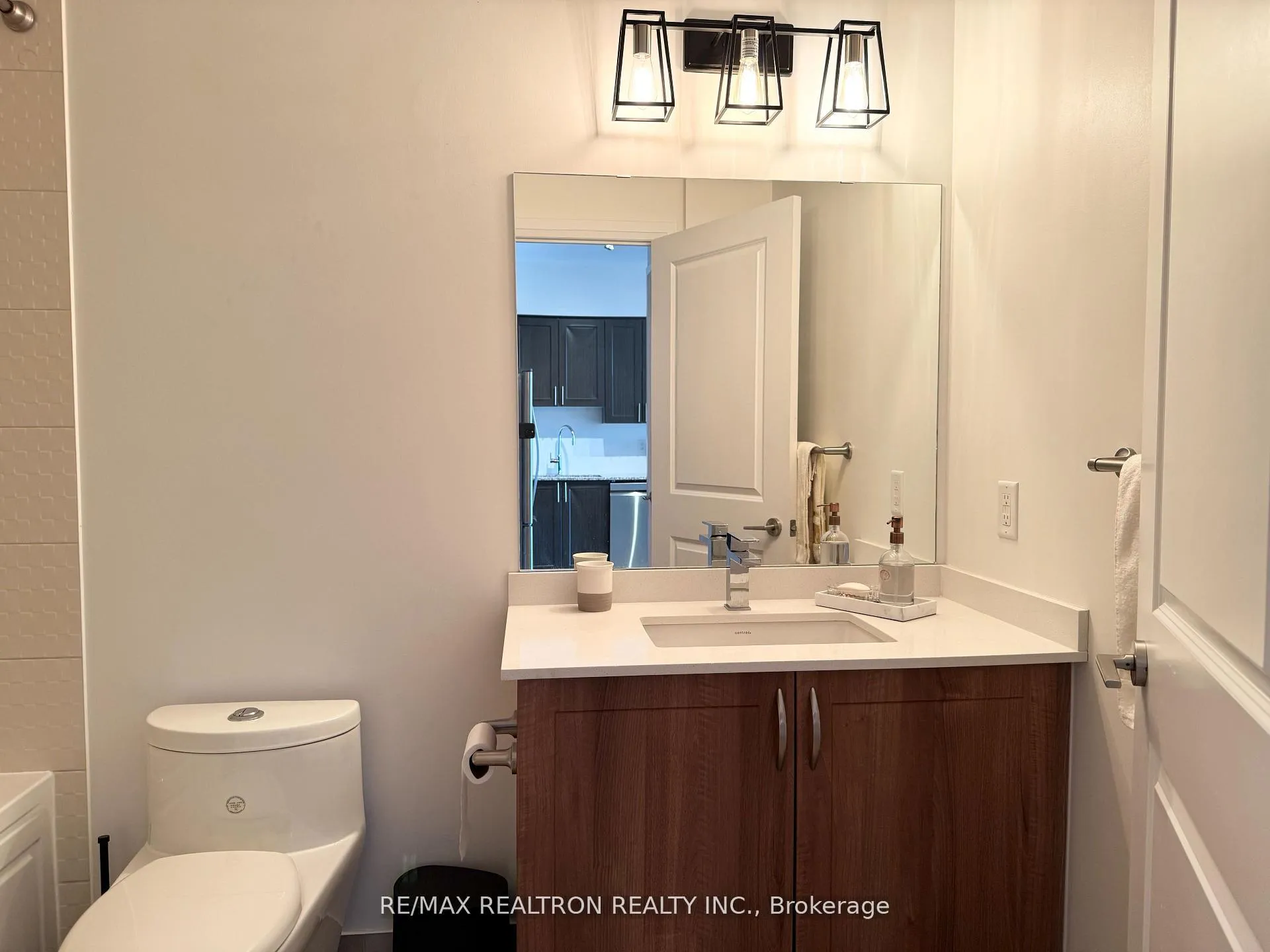 Photo 18 of Unit 425, 7900 Bathurst Street, Vaughan, Beverley Glen — HOMEH