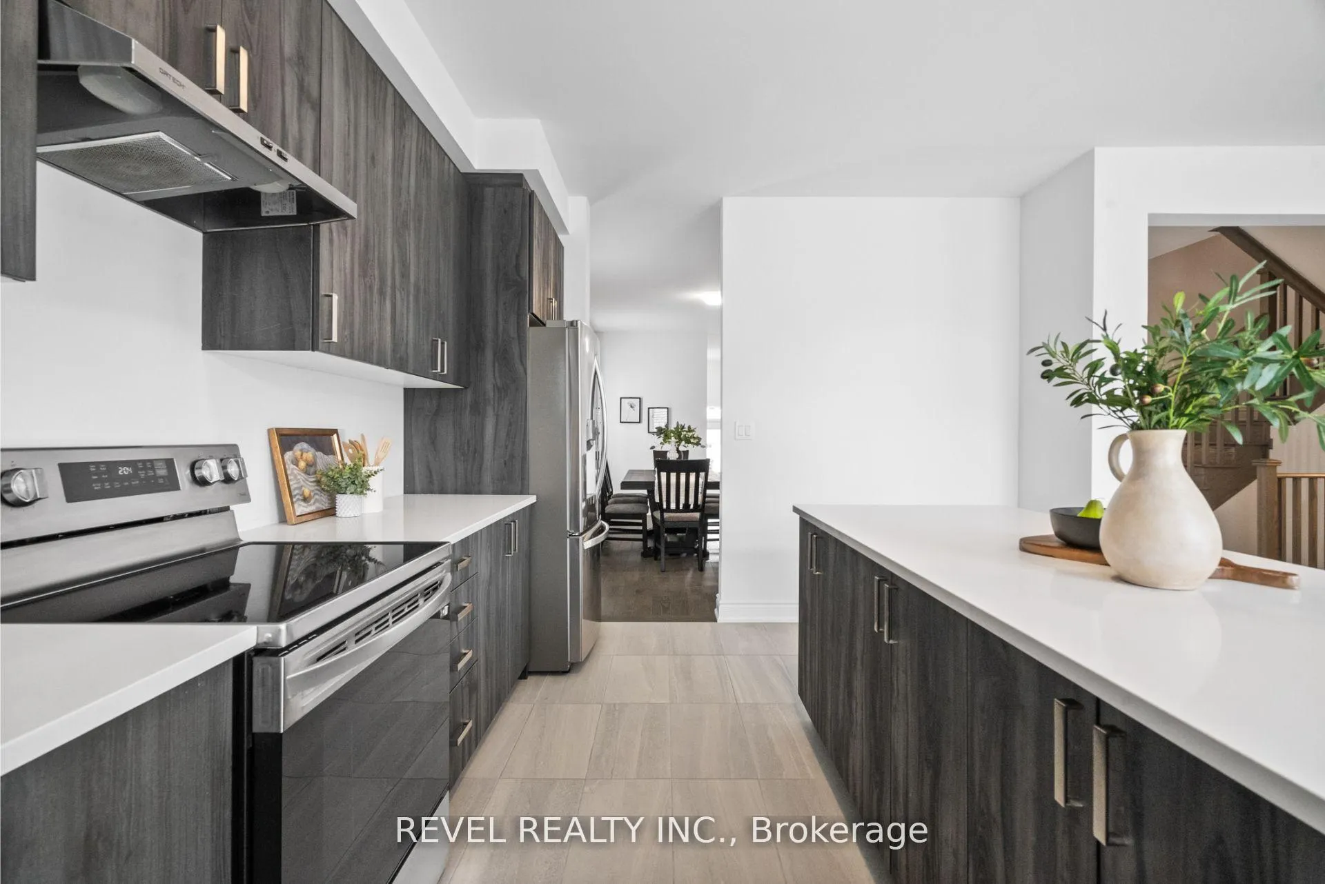 Photo 15 of 12 Emerald Street, Wasaga Beach — HOMEH