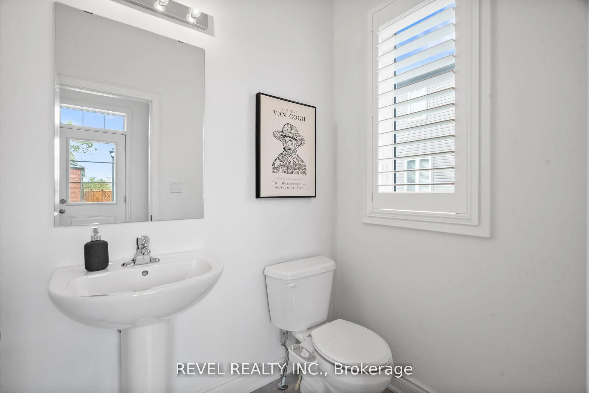 Photo 20 of 12 Emerald Street, Wasaga Beach — HOMEH