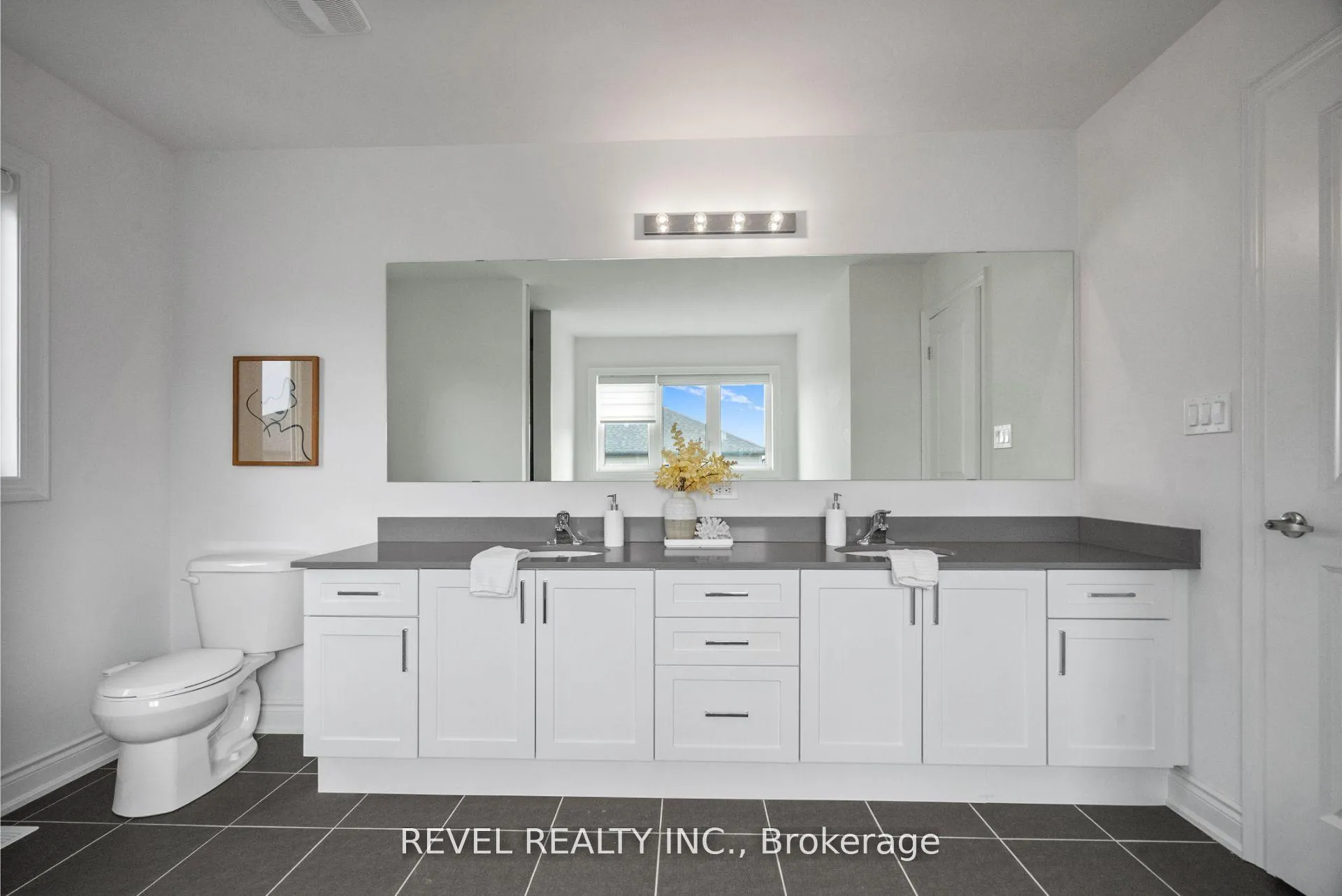 Photo 26 of 12 Emerald Street, Wasaga Beach — HOMEH