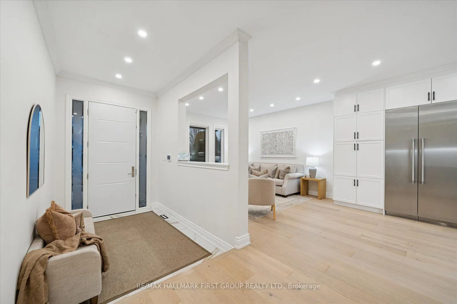 Photo 2 of 462 Oakwood Drive, Pickering, Rosebank — HOMEH