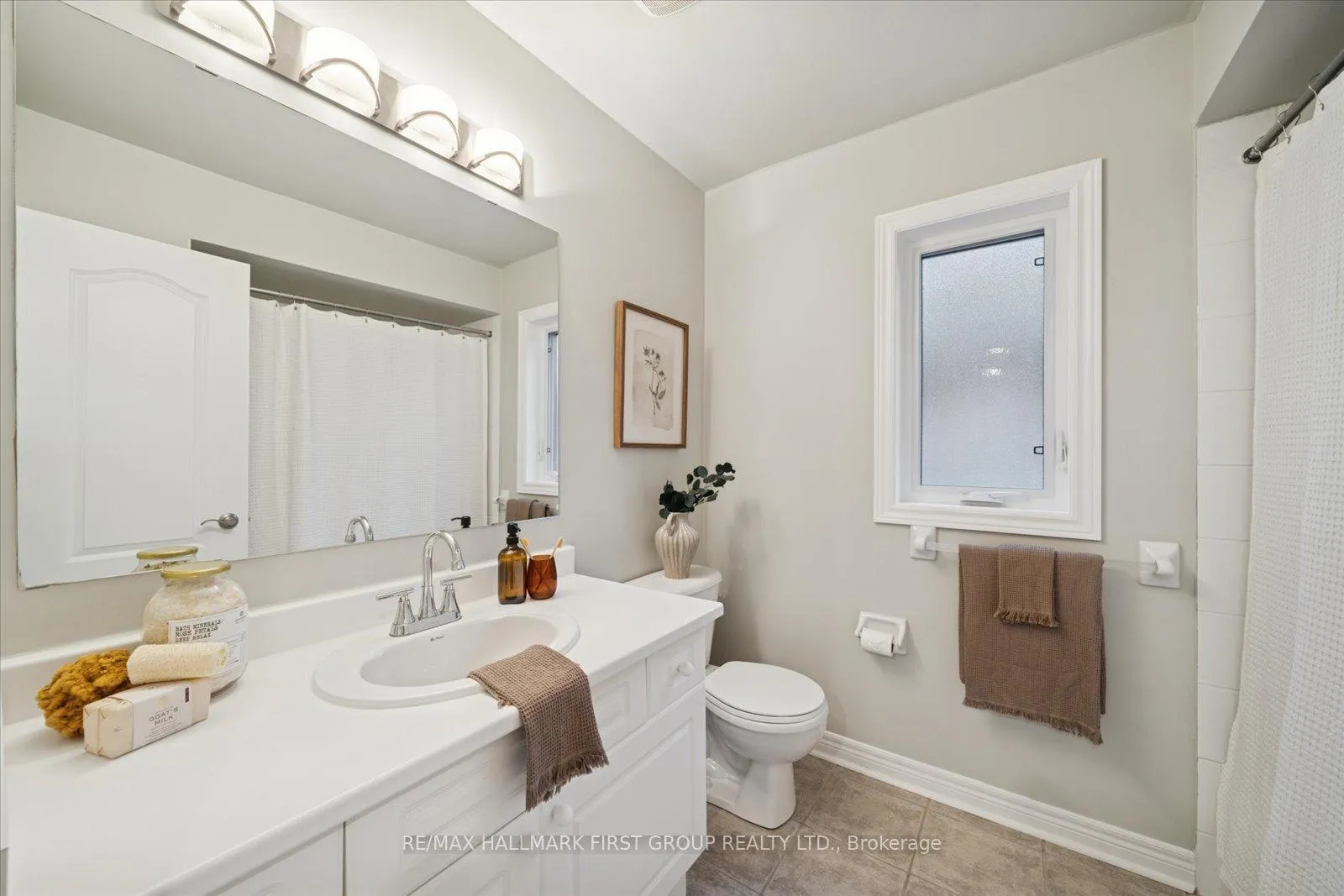 Photo 24 of 462 Oakwood Drive, Pickering, Rosebank — HOMEH