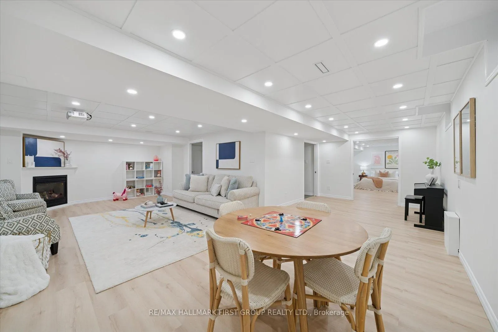 Photo 32 of 462 Oakwood Drive, Pickering, Rosebank — HOMEH