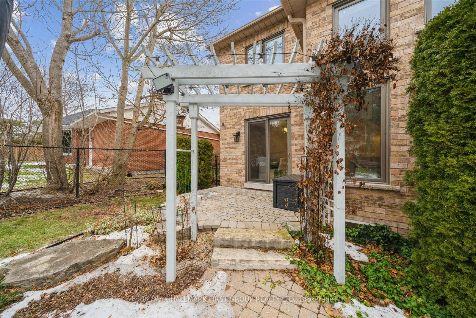Photo 35 of 462 Oakwood Drive, Pickering, Rosebank — HOMEH
