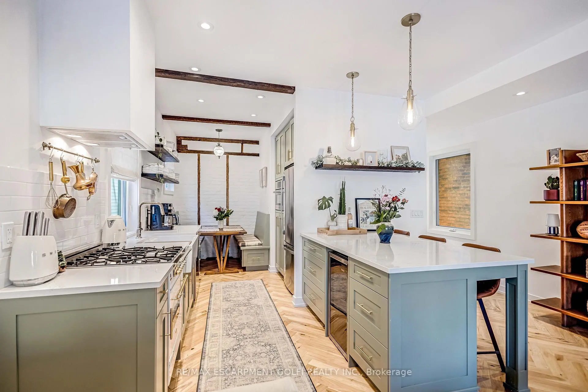 Photo 10 of 369 Charlton Avenue W, Hamilton, Kirkendall — HOMEH