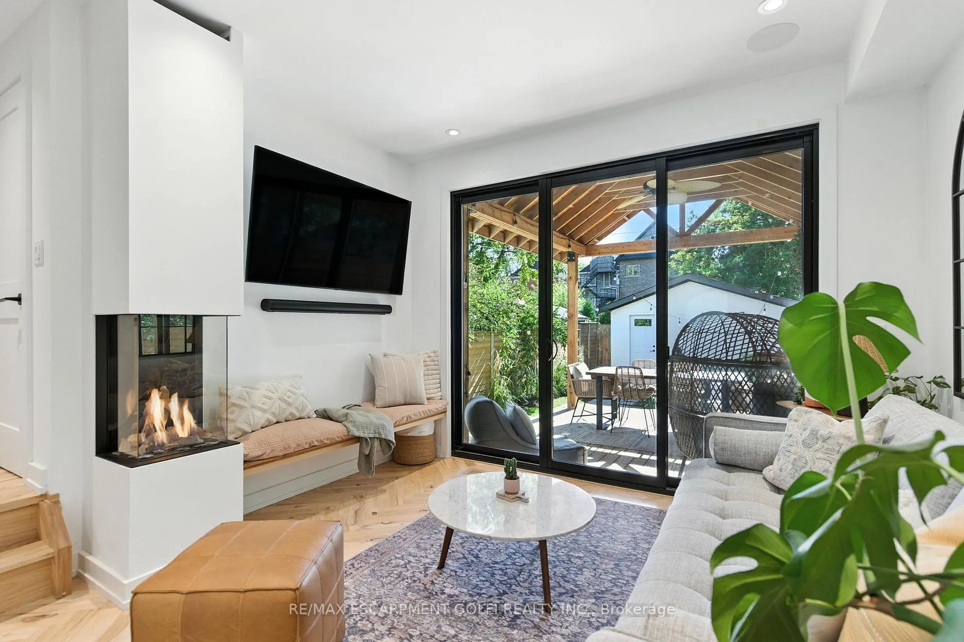 Photo 20 of 369 Charlton Avenue W, Hamilton, Kirkendall — HOMEH