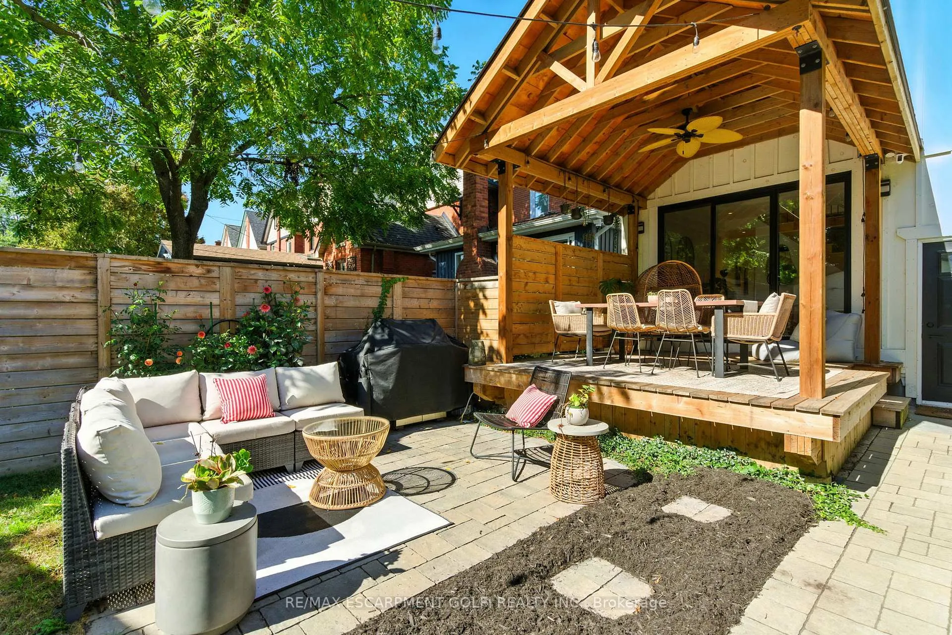 Photo 42 of 369 Charlton Avenue W, Hamilton, Kirkendall — HOMEH