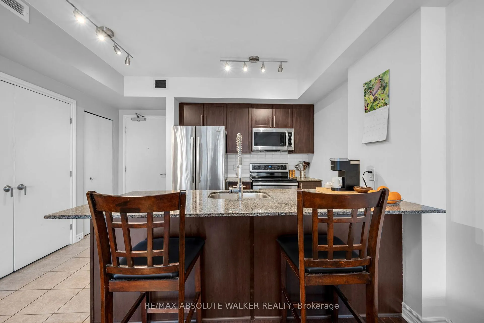 Photo 12 of Unit 1408, 70 Landry Street, Ottawa, Vanier — HOMEH