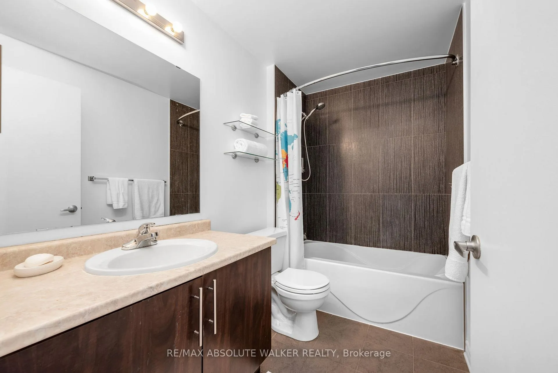 Photo 20 of Unit 1408, 70 Landry Street, Ottawa, Vanier — HOMEH
