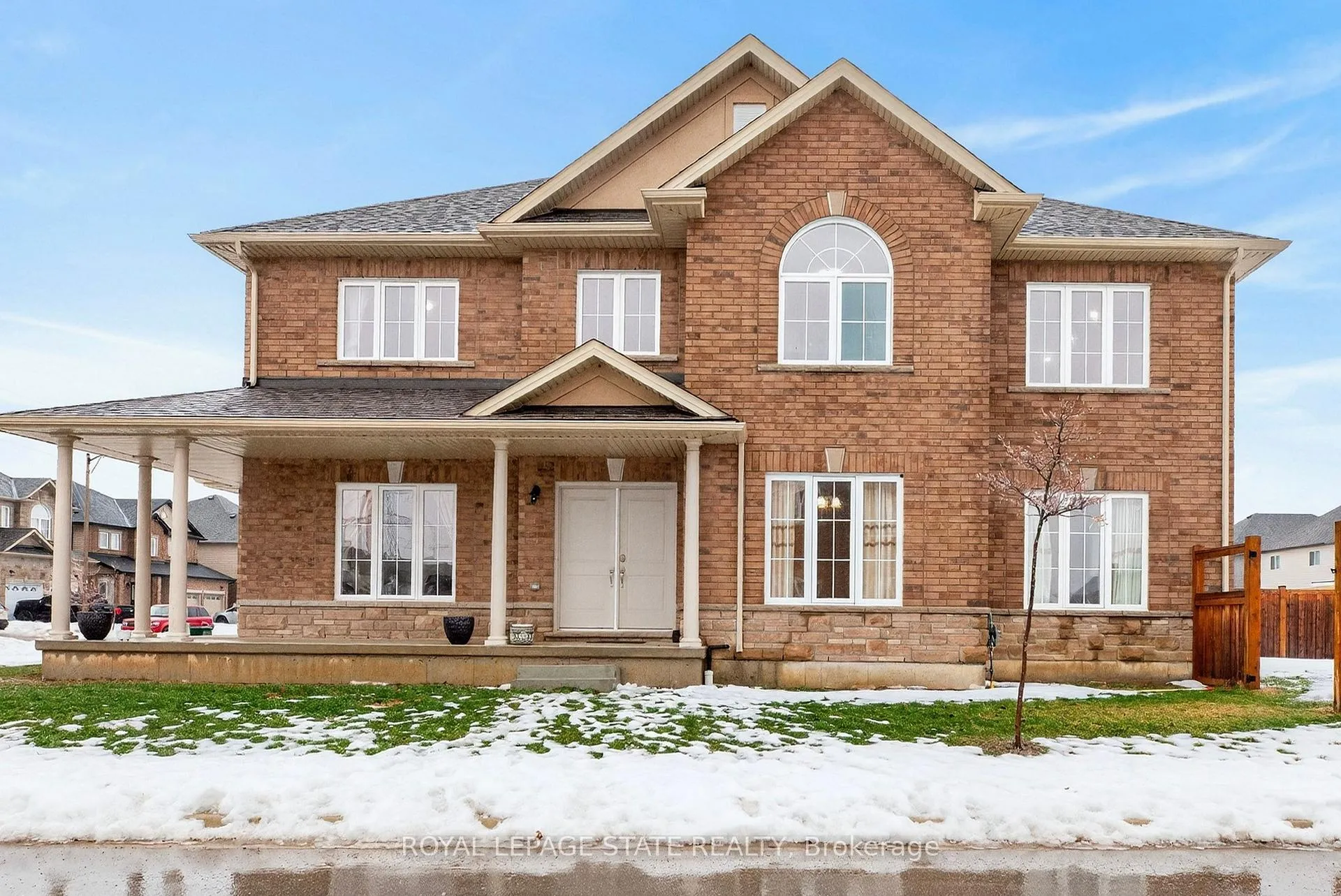 Front of 79 Dolomiti Court