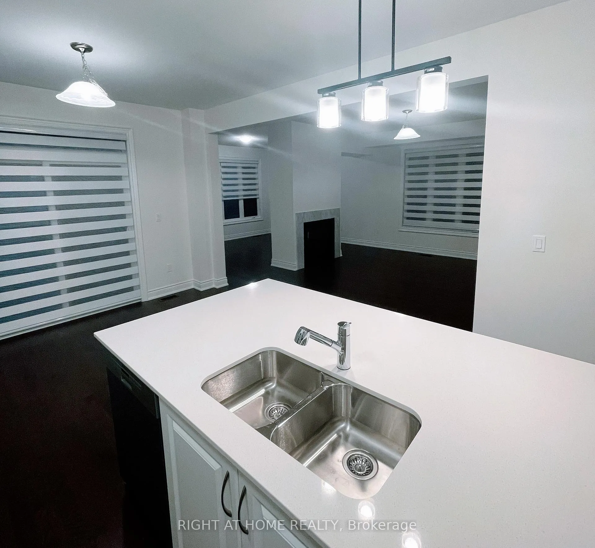 Photo 6 of 38 Gladmary Drive, Brampton, Bram West — HOMEH