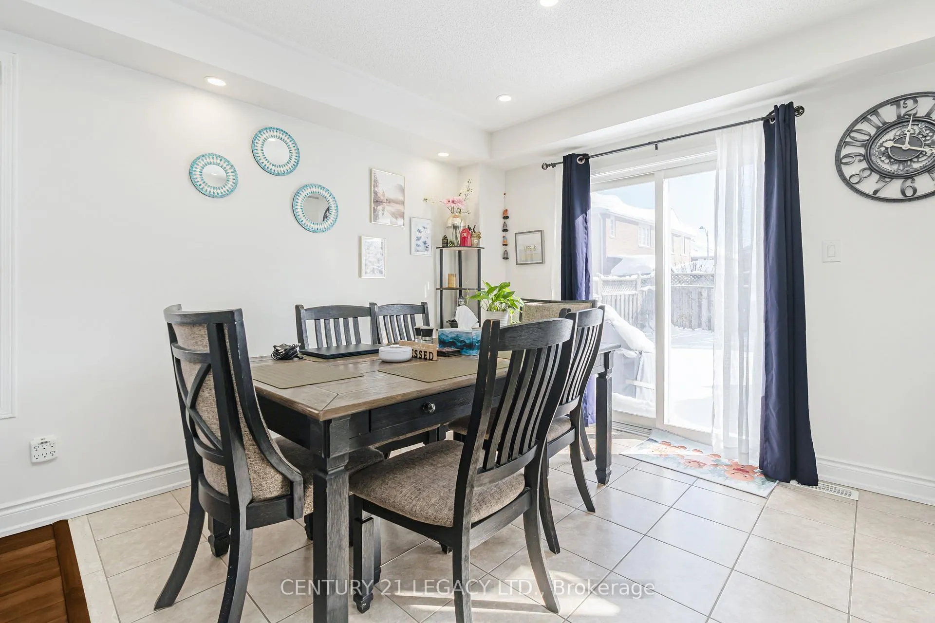 Photo 14 of 129 Sugarhill Drive, Brampton, Fletcher's Meadow — HOMEH